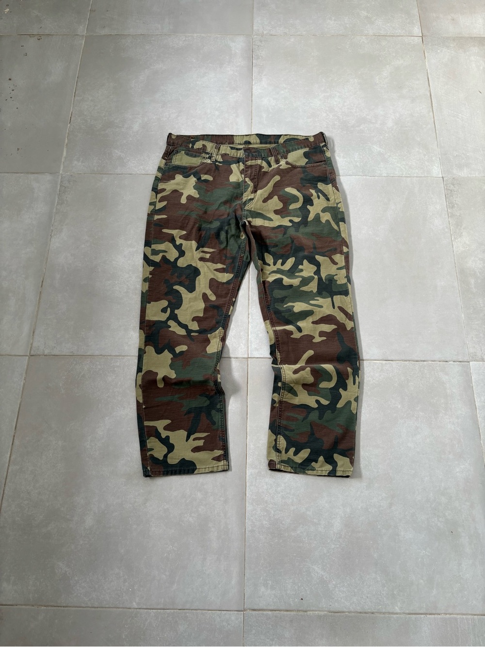 Levi’s 541 Men's Camo Slim Fit Pants - Green Camo